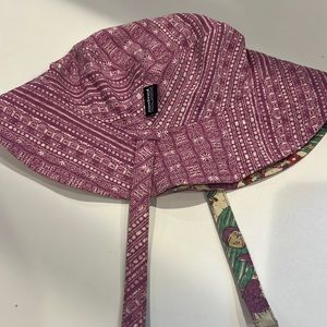 Patagonia reversible sun bucket hat